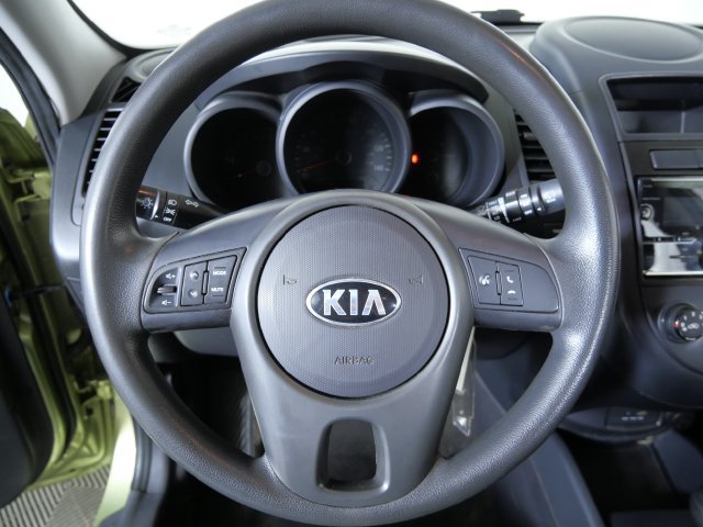 Used 2013 Kia Soul FWD image 29