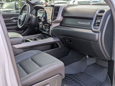 Used 2025 RAM 1500 Big Horn AWD/4WD image 31
