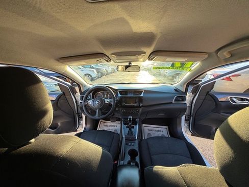 Used 2017 Nissan Sentra SR FWD image 17