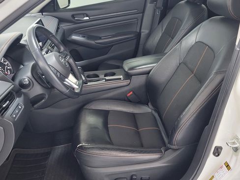 Used 2019 Nissan Altima 2.5 SR w/ SR Premium Package image 15