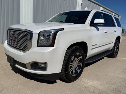 Used 2016 GMC Yukon Denali w/ Open Road Package image 2