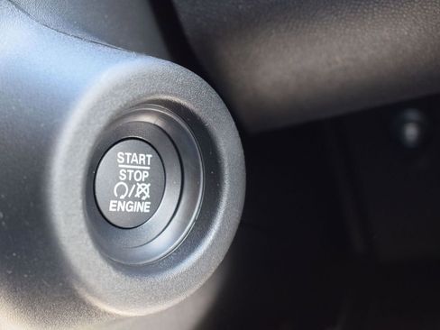 New 2024 RAM ProMaster 2500 w/ Advanced Safety Group image 13