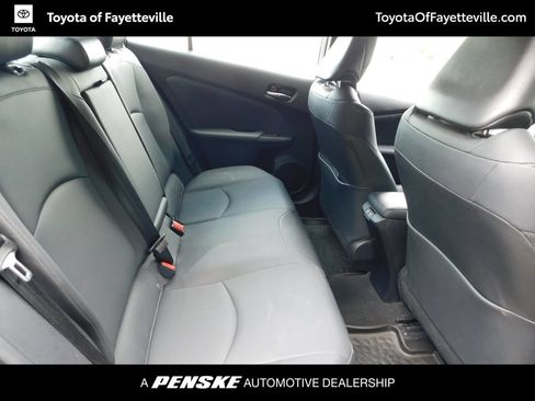 Used 2020 Toyota Prius XLE AWD/4WD image 5