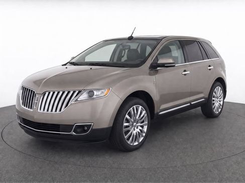 Used 2012 Lincoln MKX AWD image 2