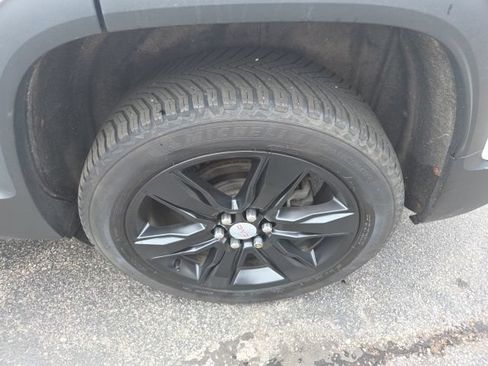 Used 2019 GMC Acadia SLT AWD/4WD image 31