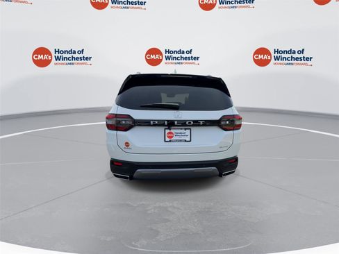 Certified 2026 Honda Pilot Elite image 10