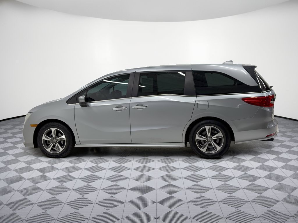 Used 2018 Honda Odyssey Touring image 2