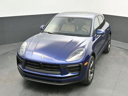 New 2026 Porsche Macan image 38