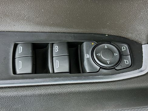 Used 2024 Chevrolet Silverado 1500 LT Trail Boss w/ Protection Package image 15