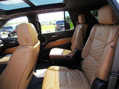Used 2023 Cadillac Escalade Sport w/ Touring Package AWD/4WD image 23
