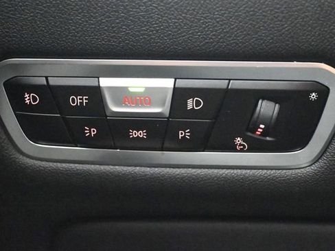 Used 2019 BMW X5 xDrive40i w/ M Sport Package image 34