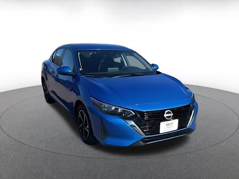 Used 2025 Nissan Sentra SV image 16