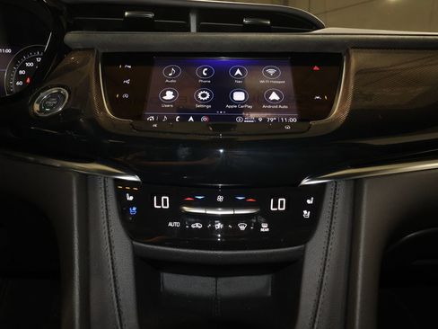 Certified 2025 Cadillac XT6 Sport w/ Platinum Package AWD/4WD image 16