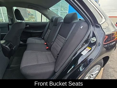 Used 2017 Toyota Camry LE image 23