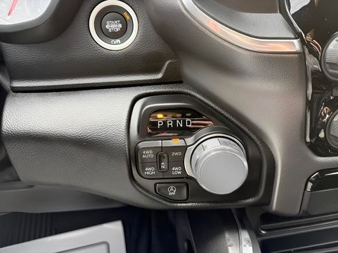 Used 2020 RAM 1500 Laramie image 17