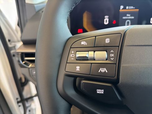 New 2026 Kia Sportage EX image 18