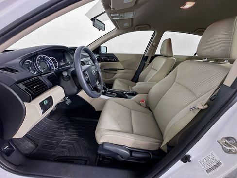 Used 2016 Honda Accord LX image 15