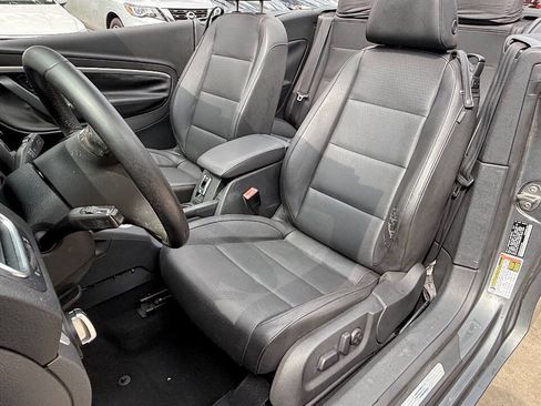 Used 2012 Volkswagen Eos Komfort FWD image 28