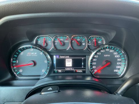 Used 2017 Chevrolet Silverado 1500 LTZ Z71 w/ LTZ Plus Package AWD/4WD image 15