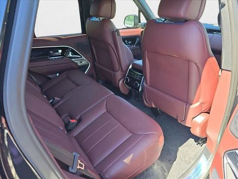 New 2025 Land Rover Range Rover SE image 11