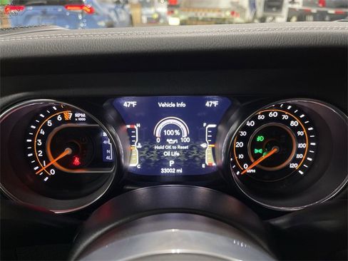 Used 2022 Jeep Gladiator Overland w/ Popular Equipment Package image 14