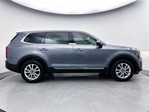 Used 2022 Kia Telluride LX image 39