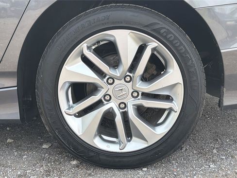 Used 2019 Honda Accord LX image 26