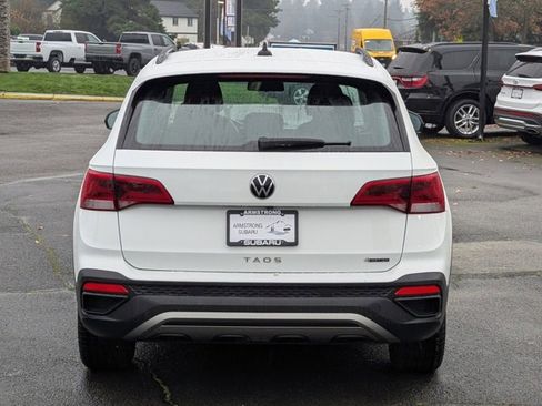 Used 2022 Volkswagen Taos S w/ IQ Drive S Package image 4