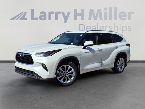 Used 2021 Toyota Highlander Limited AWD/4WD image 1