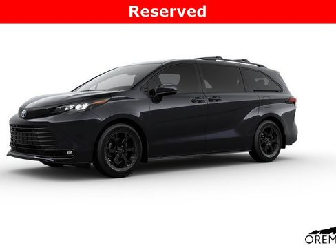 New 2026 Toyota Sienna XLE Woodland Edition image 10