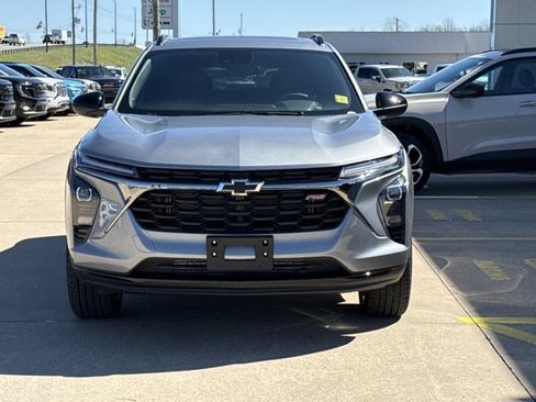 New 2026 Chevrolet Trax RS w/ Sunroof Package image 12