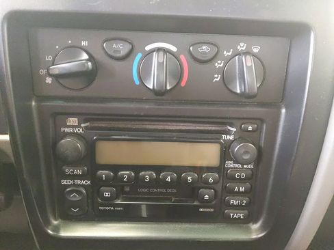 Used 2001 Toyota Tacoma 4x4 Xtracab V6 image 13