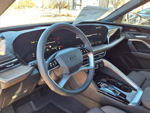 New 2025 Audi Q5 Premium Plus image 11