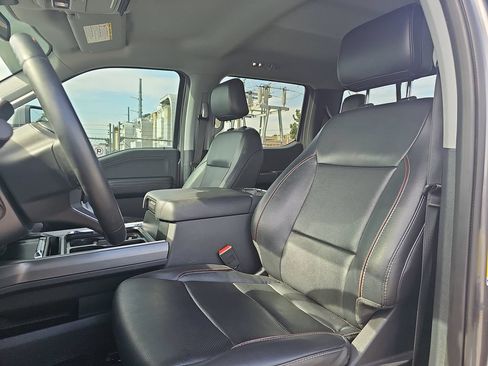 Used 2023 Ford F250 Lariat w/ Sport Appearance Package AWD/4WD image 14