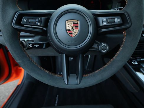Used 2026 Porsche 911 GT3 RWD image 26