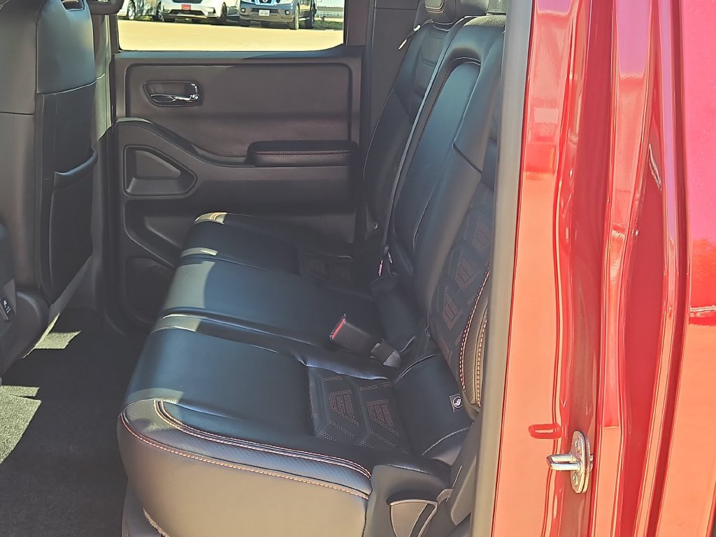Used 2025 Nissan Frontier PRO-4X w/ Pro Premium Package AWD/4WD image 17