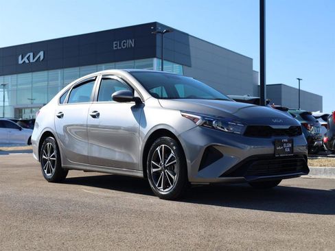 Used 2024 Kia Forte LXS image 1