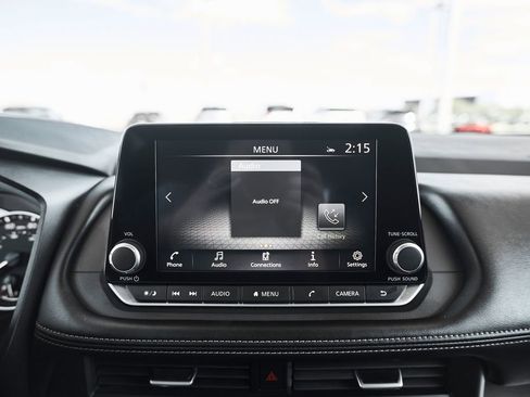 Used 2024 Nissan Rogue SV FWD image 44