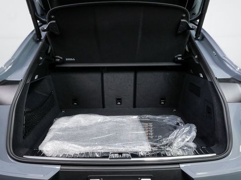 New 2026 Porsche Cayenne Coupe image 34