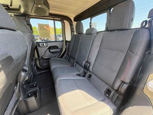 Used 2026 Jeep Gladiator Rubicon AWD/4WD image 23