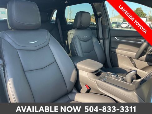 Used 2025 Cadillac XT5 Sportv w/ Technology Package AWD/4WD image 14