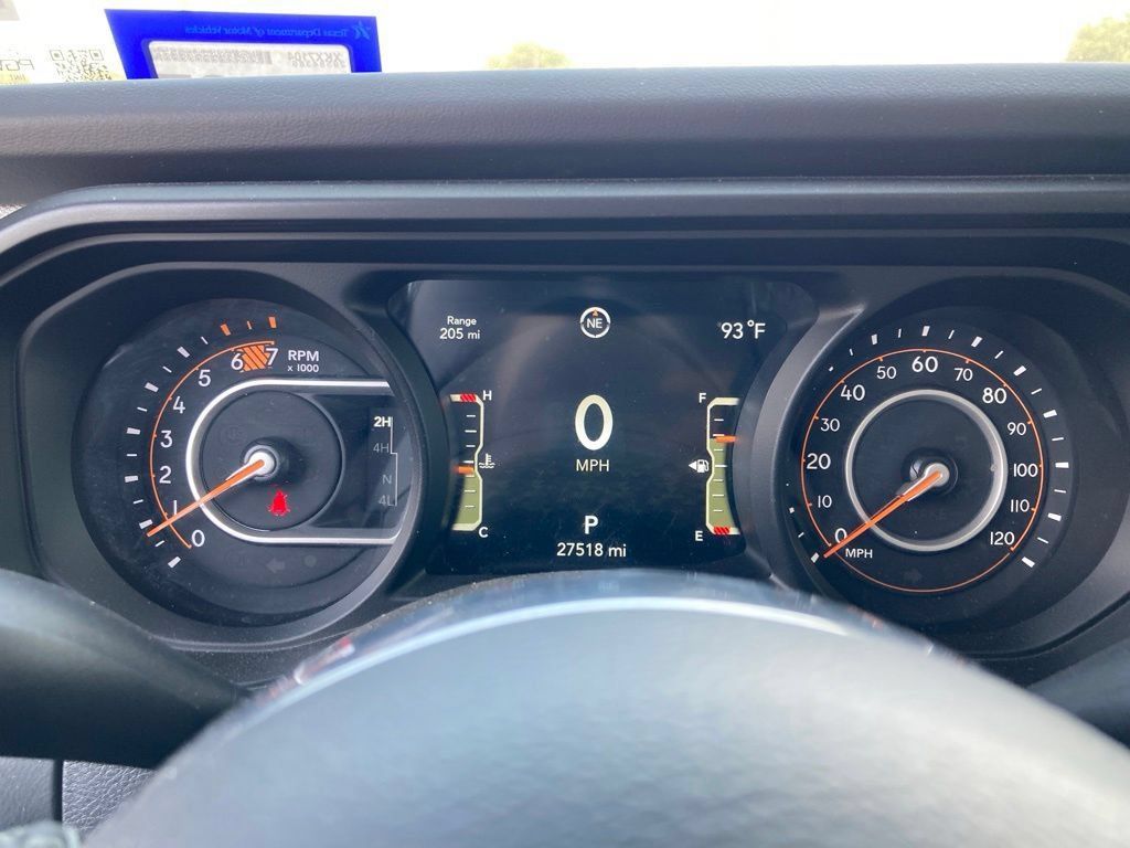 Used 2026 Jeep Wrangler Unlimited Sahara AWD/4WD image 13