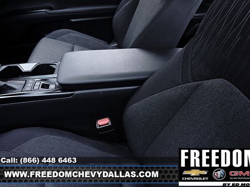 Used 2025 Toyota Camry LE image 28