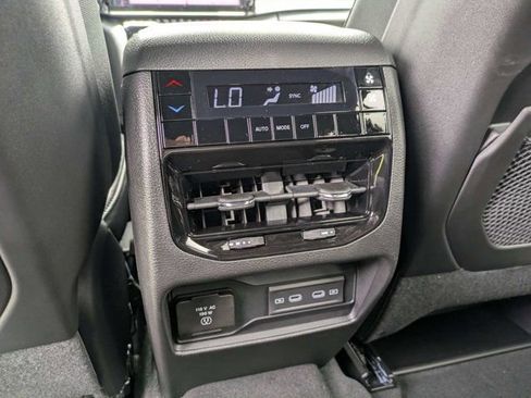 New 2026 Jeep Grand Cherokee L 2WD image 16