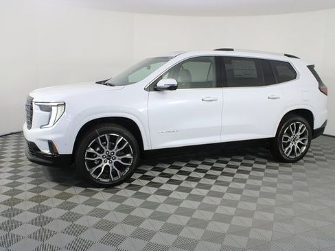 New 2026 GMC Acadia Denali Ultimate image 2
