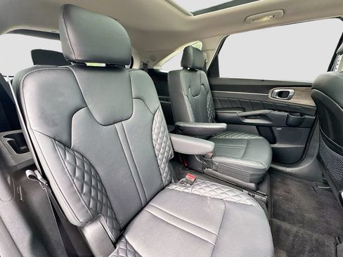 Certified 2023 Kia Sorento SX Prestige AWD/4WD image 31