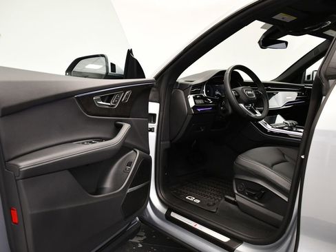 Used 2025 Audi Q8 Premium Plus image 36