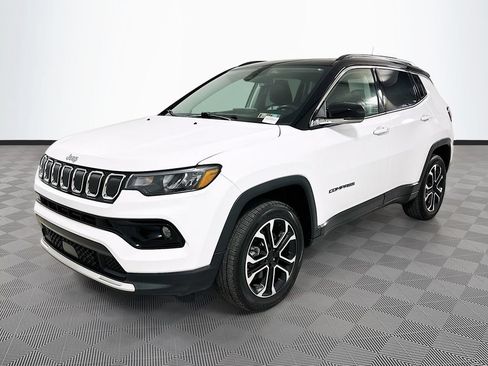 Used 2022 Jeep Compass Limited w/ Sun and Sound Group AWD/4WD image 5