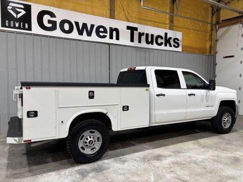 Used 2019 Chevrolet Silverado 2500 W/T w/ WT Convenience Package image 6