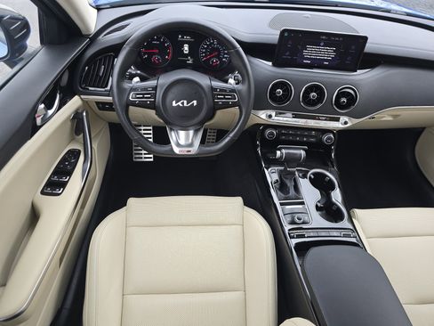 Used 2022 Kia Stinger GT-Line w/ Sun & Sound Package image 19